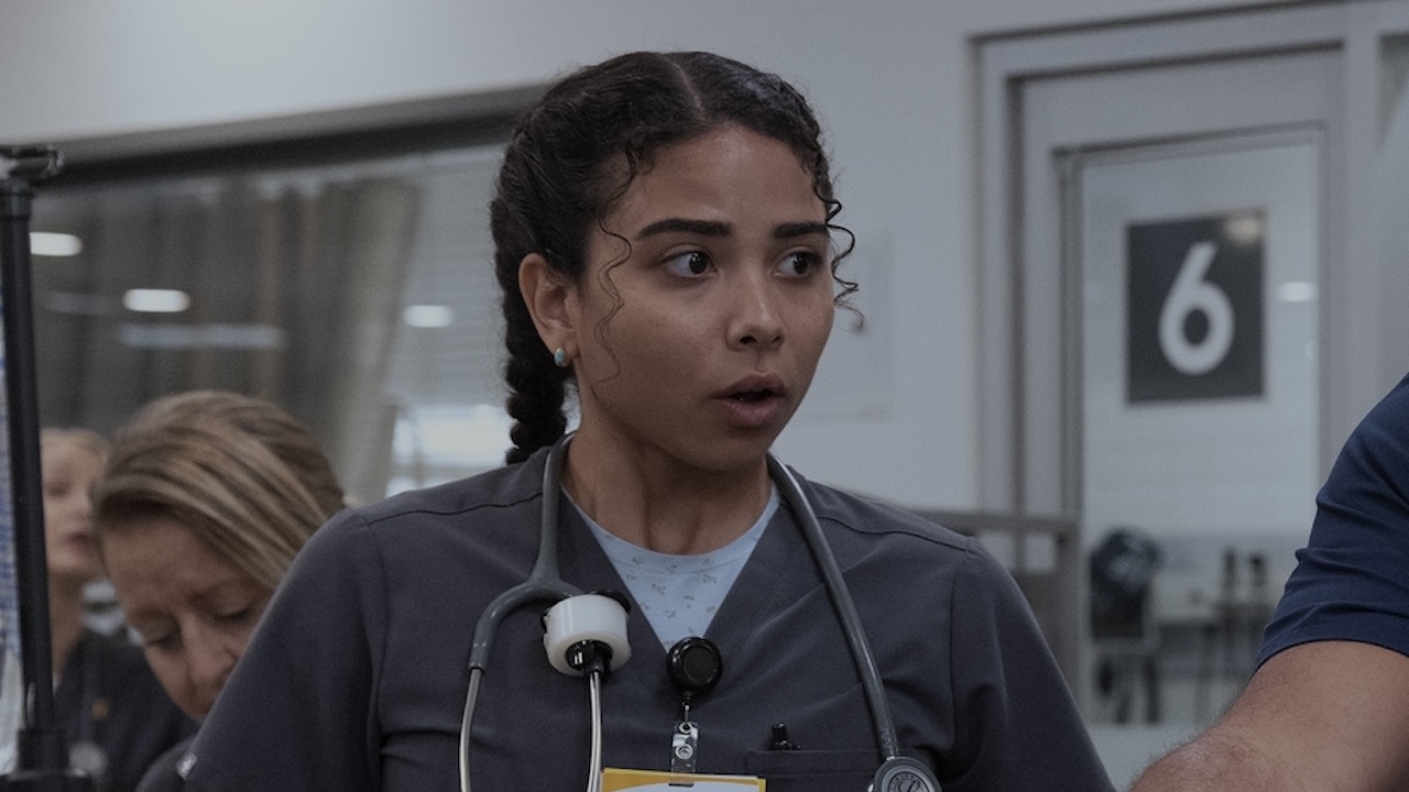 Emma attempting to help Donnie with a patient in The Pitt Season 2x11