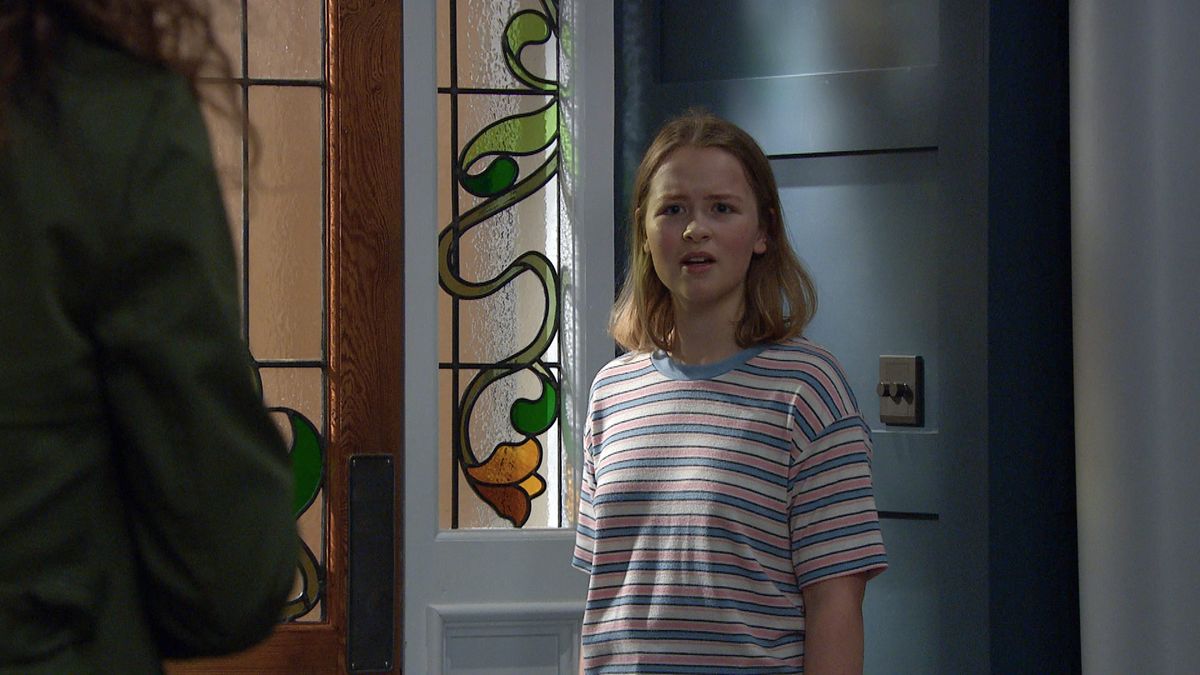 Liv in Emmerdale is shocked when Chas arrives in Emmerdale