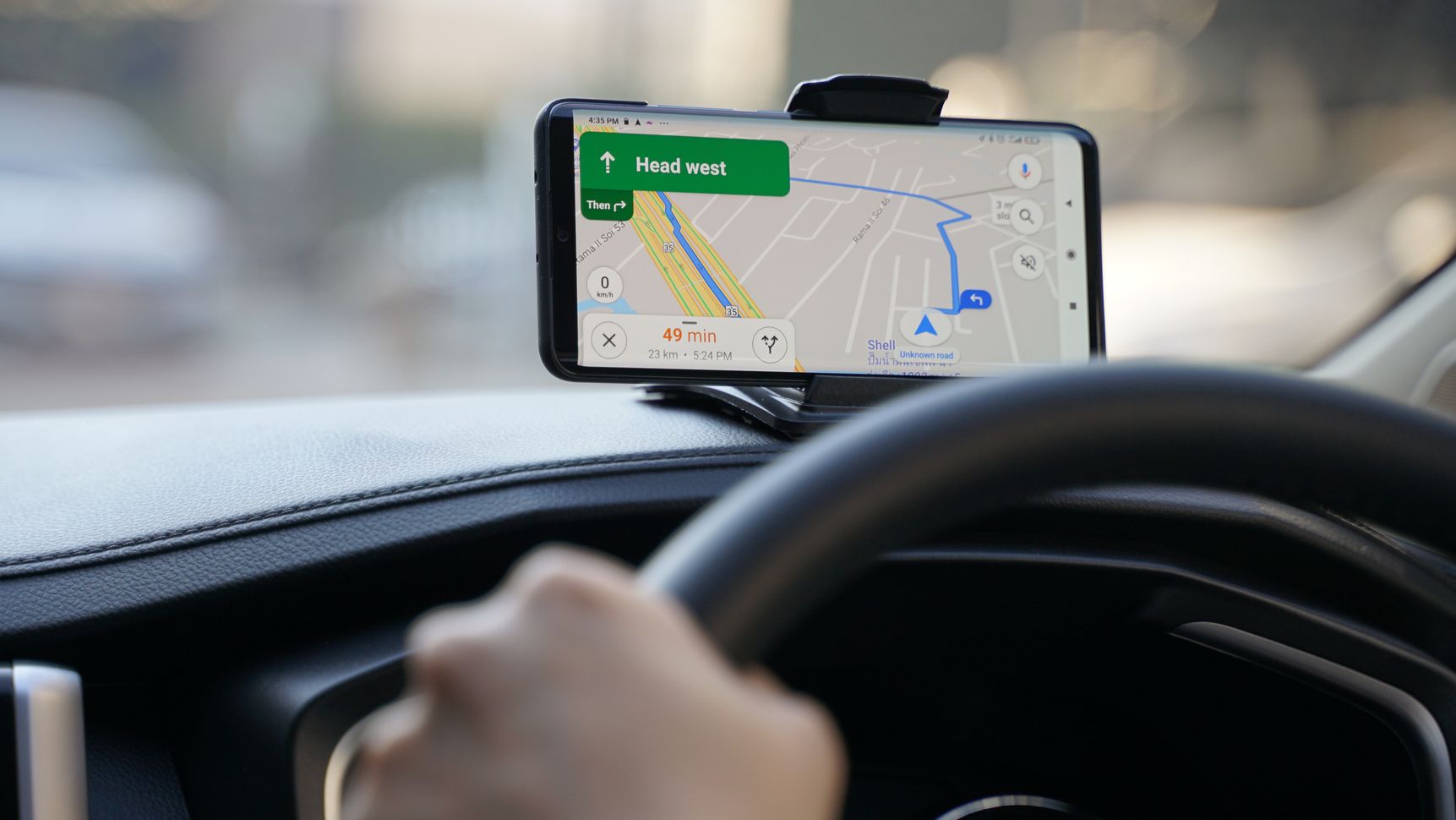 Ориентироваться машине. Скорость на навигаторе. Рамка платной дороги. Adjust SATNAV when Driving. 11 Карт.