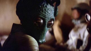 Greedo looking over his shoulder in Mon Eisley Cantina
