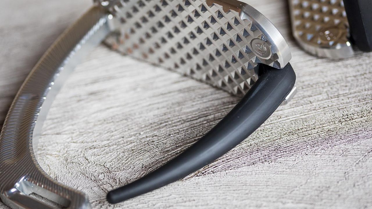Jin Air stirrups review