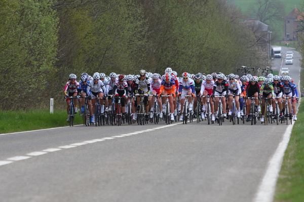 All together again, the bunch was quiet with expectation of the Mur - twice