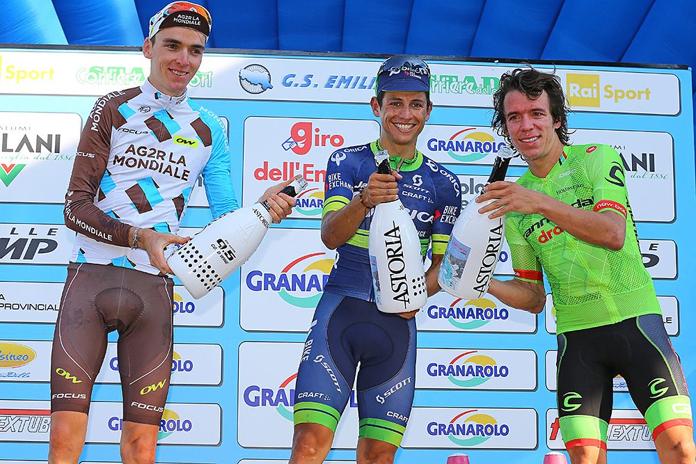 Esteban Chaves (Orica-BikeExchange) beats Romain Bardet and Rigoberto Uran at Giro dell'Emilia