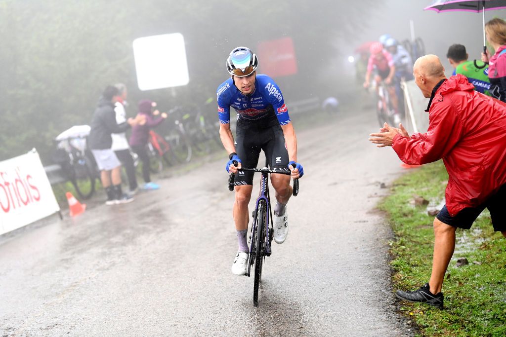 SAN MIGUEL DE AGUAYO SPAIN AUGUST 25 Jay Vine of Australia and Team AlpecinDeceuninck attacks in the breakaway during the 77th Tour of Spain 2022 Stage 6 a 1812km stage from Bilbao to Ascensin al Pico Jano San Miguel de Aguayo 1131m LaVuelta22 WorldTour on August 25 2022 in Pico Jano San Miguel de Aguayo Spain Photo by Justin SetterfieldGetty Images