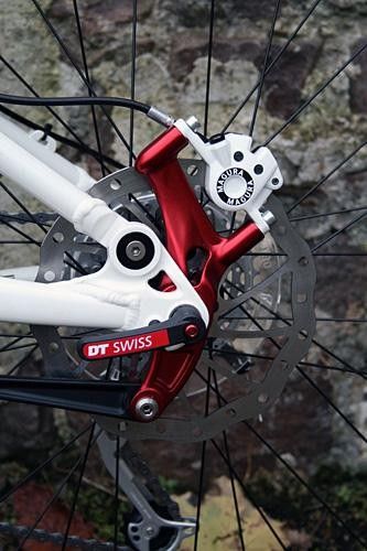 Floating rear disc brake on a Merida One-Five-O 3800-D