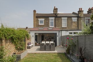 rear extension to semi-detached house