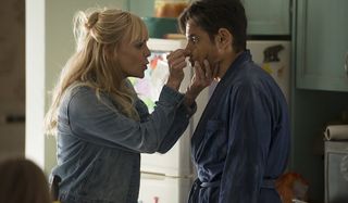 Overboard Anna Faris Eugenio Derbez Kate pinches Leonardo's nose