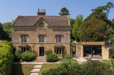 Dashwood House, Bourton-on-the-Hill, Gloucestershire. Hayman-Joyce PR pic.