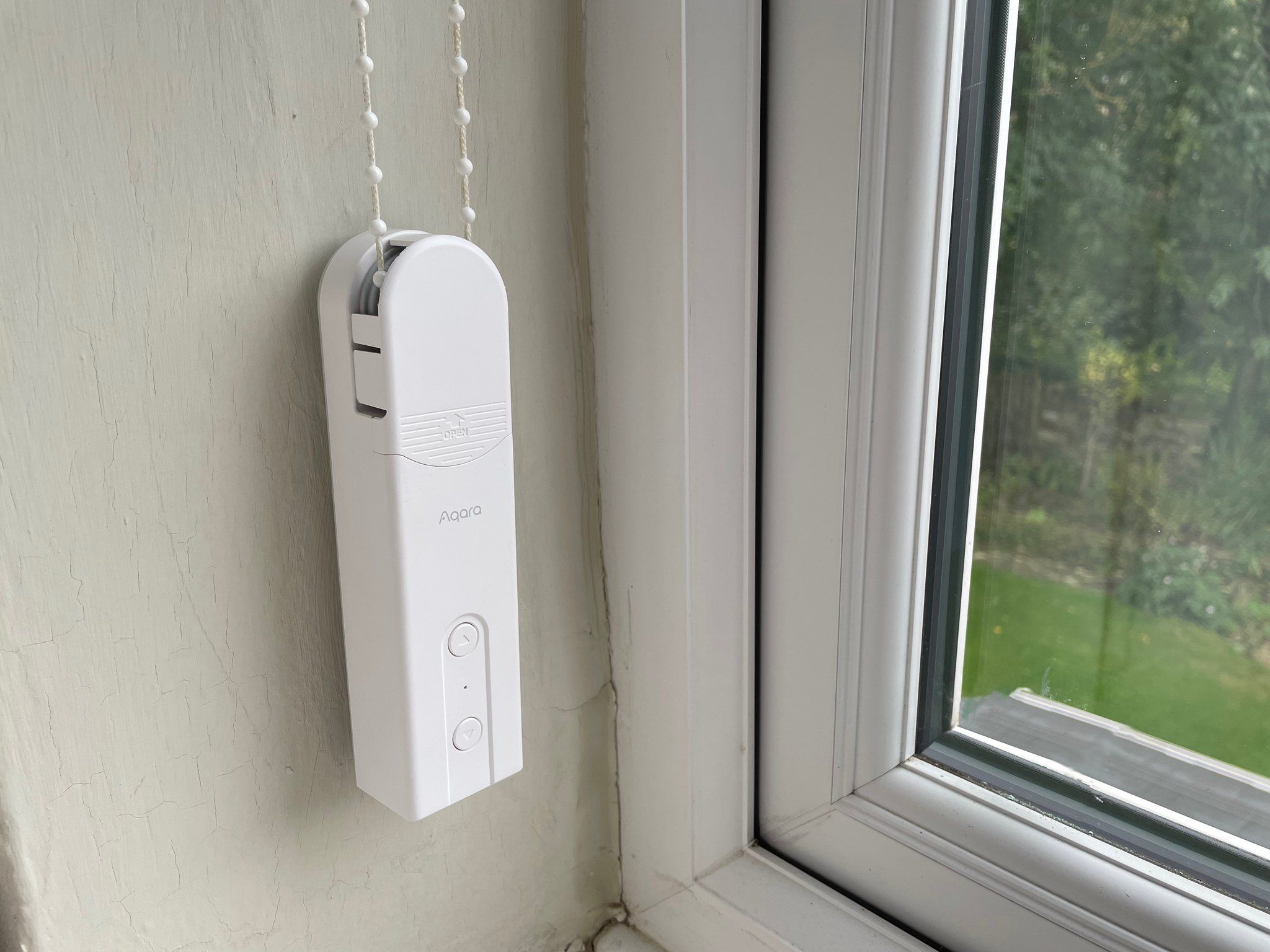 Aqara Roller Shade Driver E1 review: HomeKit smarts for dumb