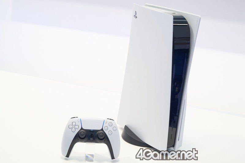 PS5 and DualSense