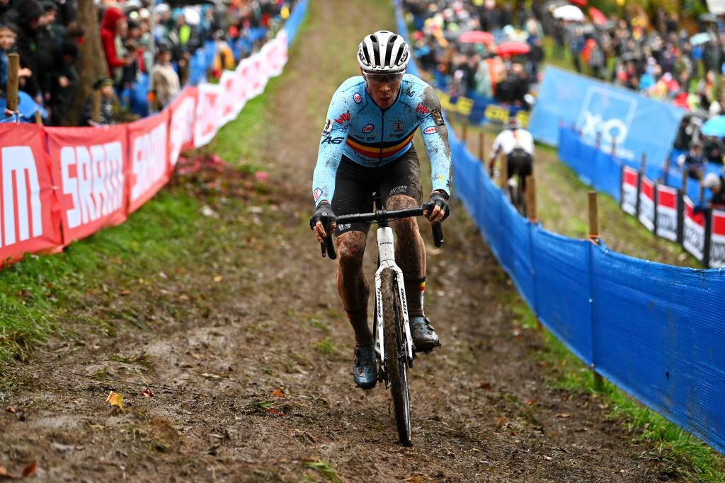 NAMUR BELGIUM NOVEMBER 06 Laurens Sweeck of Belgium competes during the 20th UEC European Cyclocross Championships 2022 Mens Elite EuroCross22 on November 06 2022 in Namur Belgium Photo by Luc ClaessenGetty Images