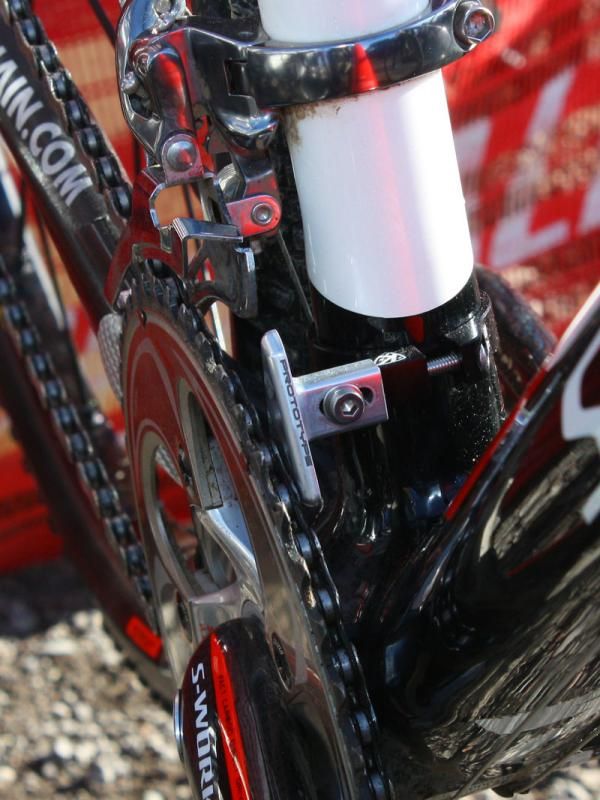 AceCo's new two-ring K-Edge chain watcher features an adjustable chamfered aluminum plate to prevent the chain from derailing to the inside.