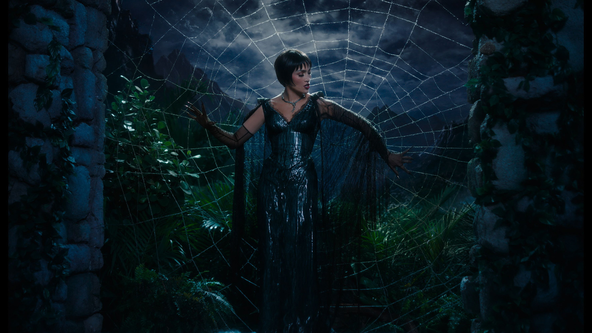 Jennifer Lopez in Kiss of the Spider Woman.