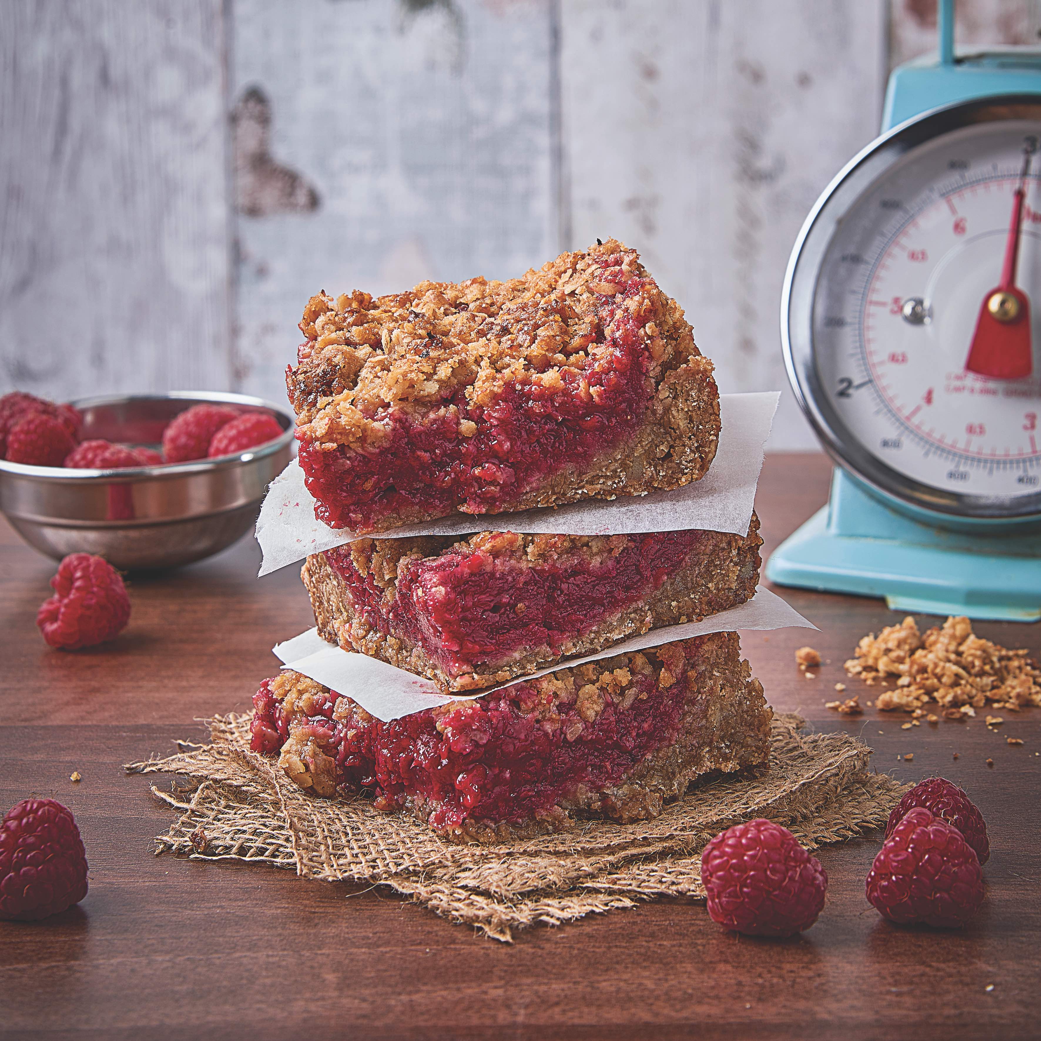 raspberry crumble bars