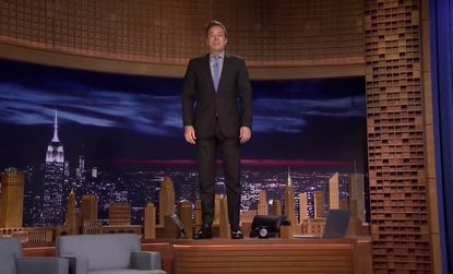 Jimmy Fallon honors Robin Williams with a spot-on impersonation, vintage clip