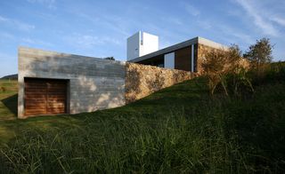 Joanopolis House by UNA