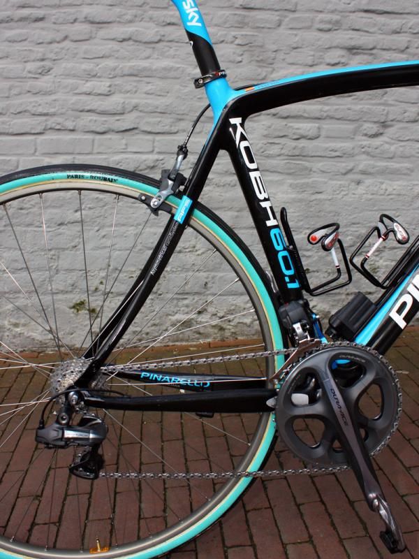 Likewise, the seat stays' gentle arc is meant to flex under load to lessen jolts to the rider.