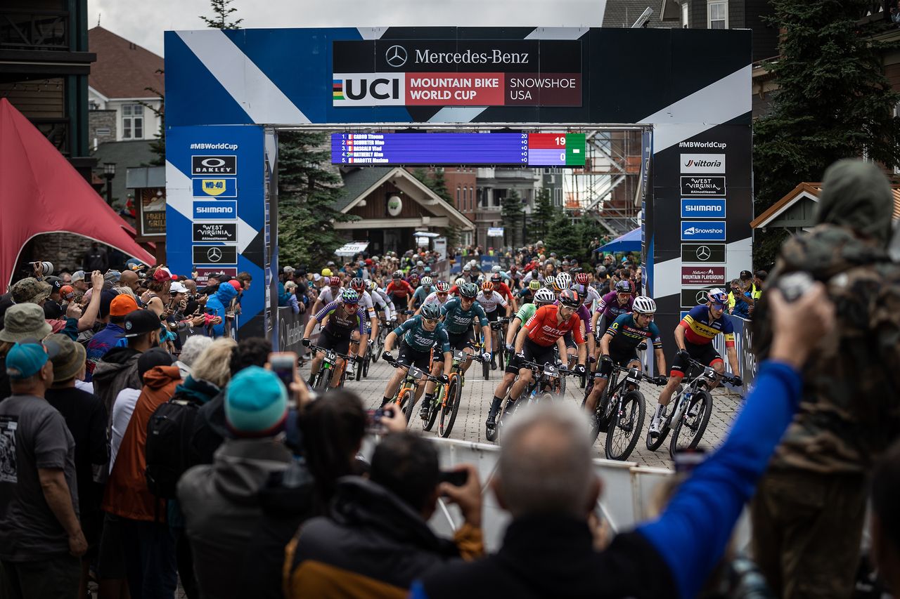 Start of men's race