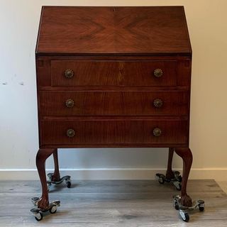 wooden writing desk with gumtree wood