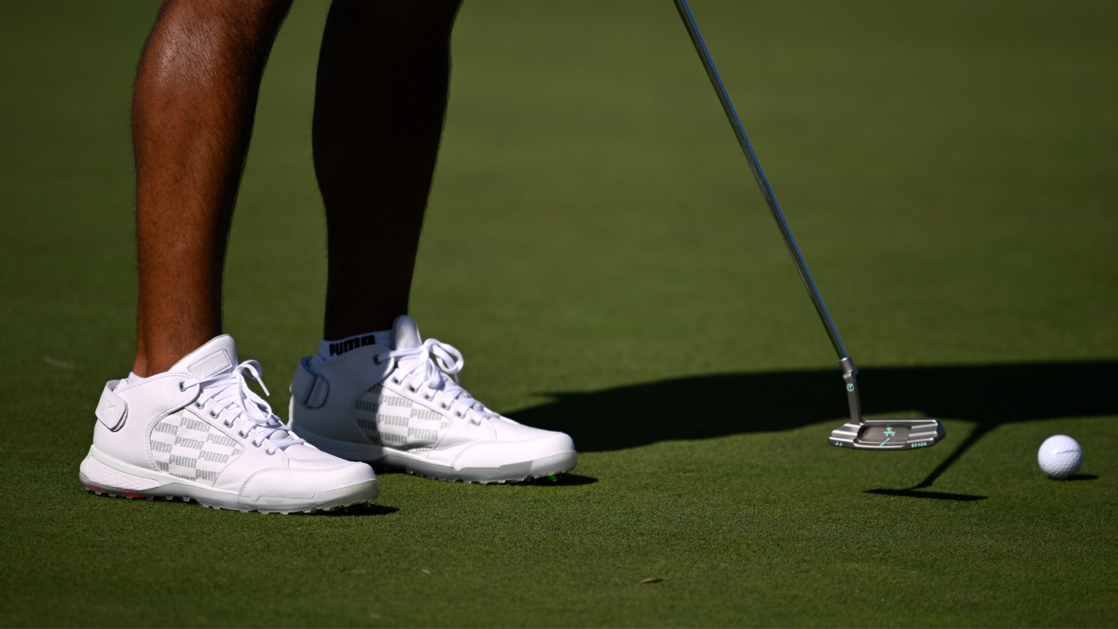 J.J. Spaun moved from a Scotty Cameron Tour Only putter to his L.A.B. DF3