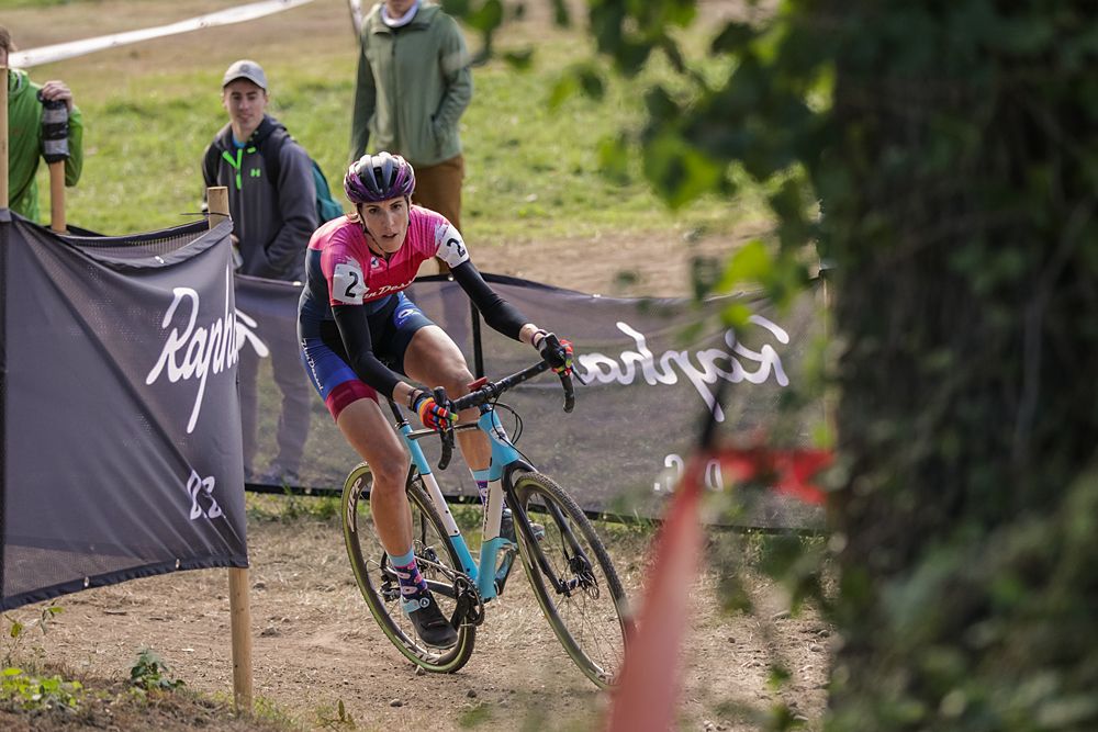 Sunny Gilbert rides to victory
