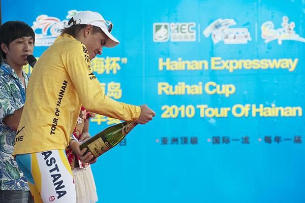 Valentin Iglinskiy (Astana) will again wear the yellow jersey of the tour leader heading into the fifth stage.