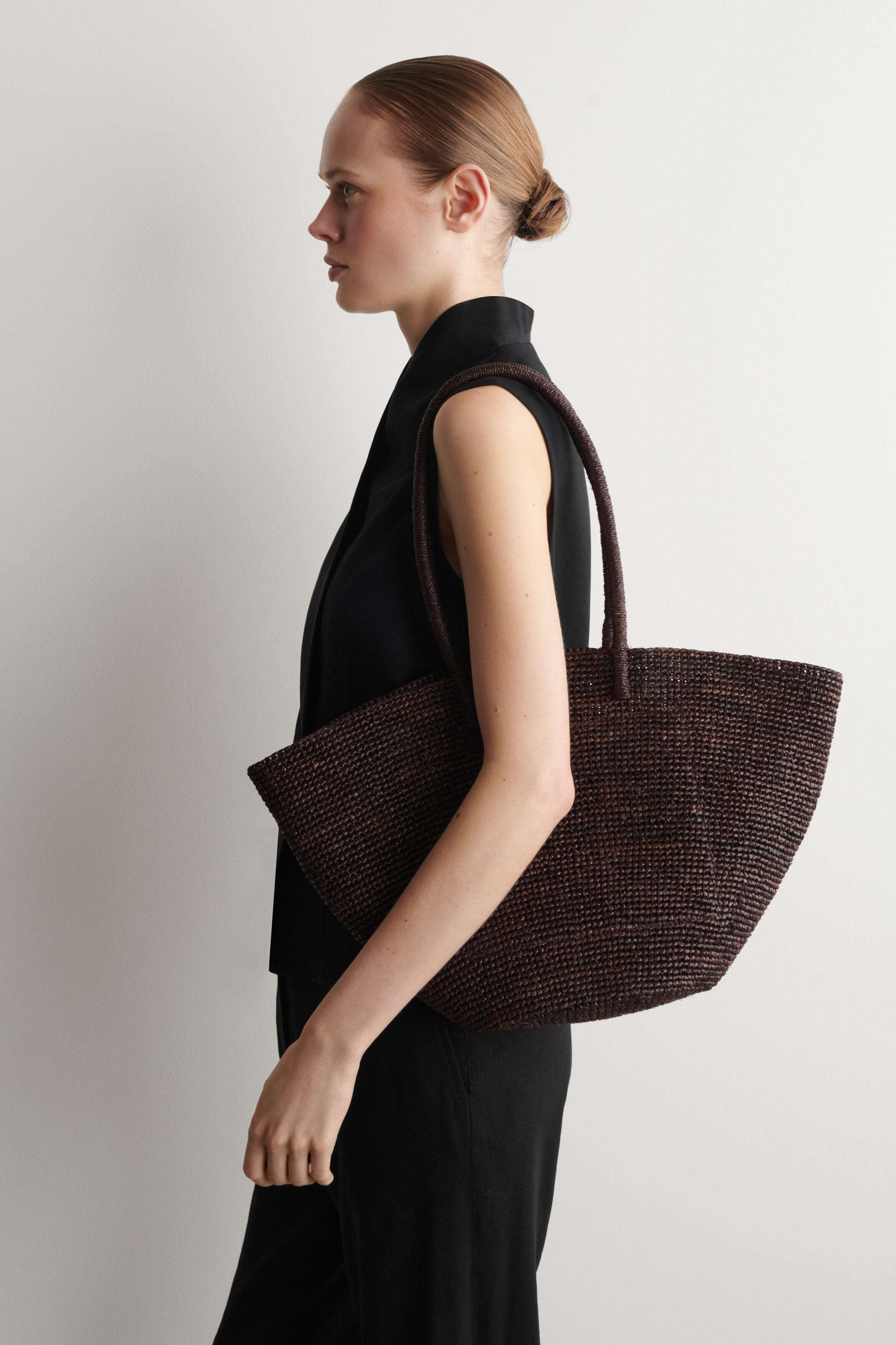 Hand-Woven Market Tote - Straw