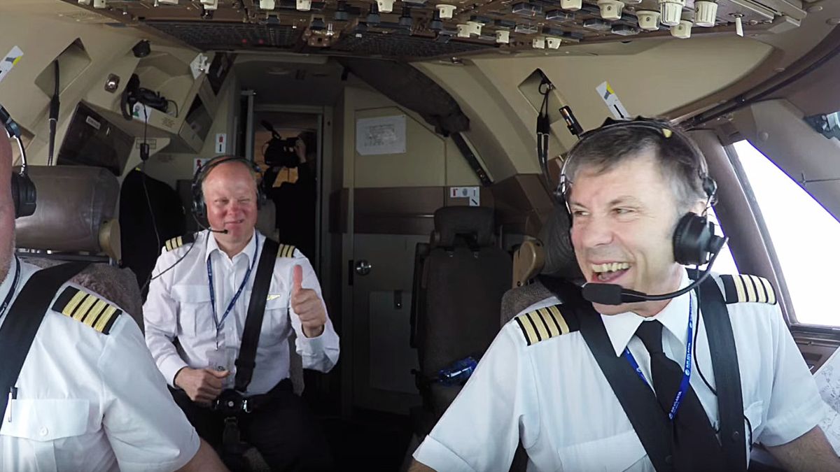 Iron Maiden Offer Peek Inside Ed Force One Louder