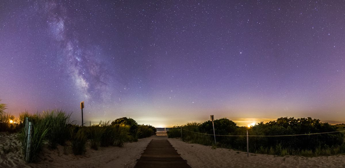 Milky Way Dazzles Over New Jersey's Cape May Beach (Photo) Space