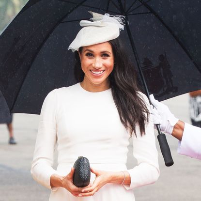 Street fashion, Headgear, Smile, Hat, Fashion accessory, Cap, 