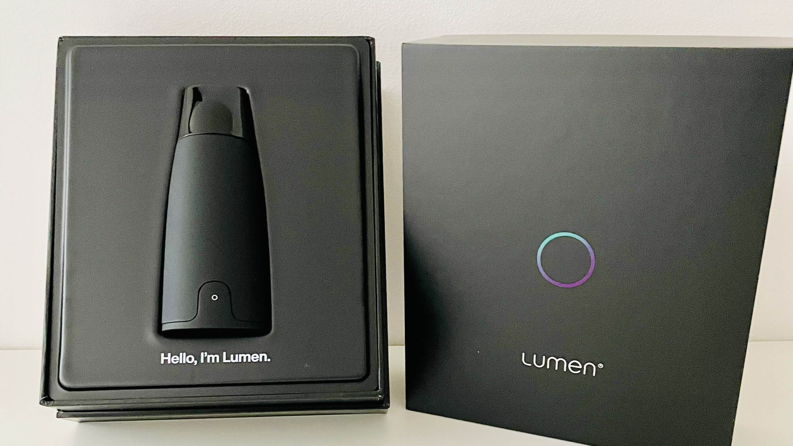 a photo of the Lumen device in the box