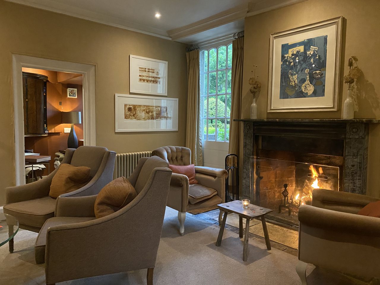 A living room at Barnsley House Hotel in the Cotswolds