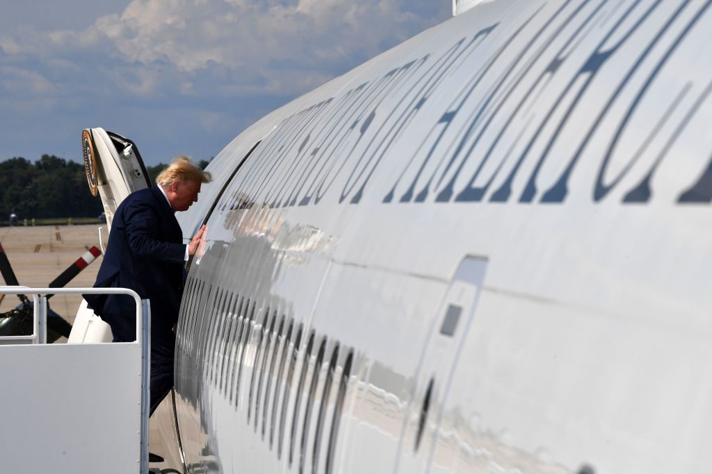 Trump boards Air Force One