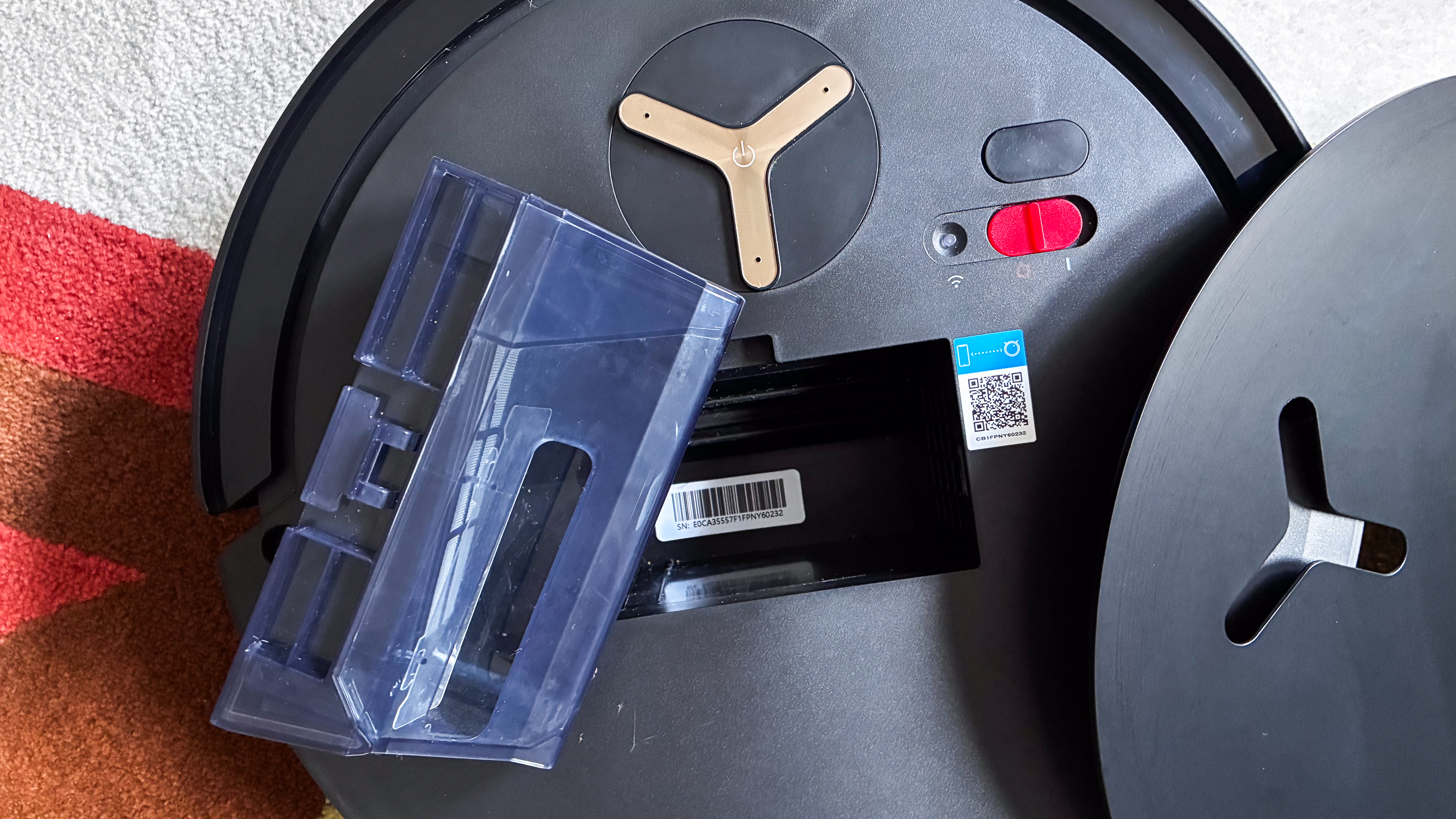The onboard dustbin of the Ecovacs Deebot X8 Pro Omni