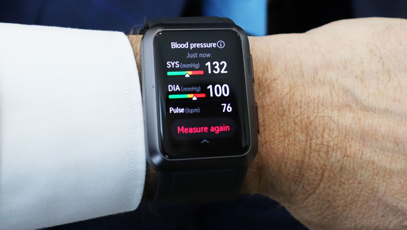 Check Your Blood Pressure On Your Smart Watch | 2022 Review - YouTube