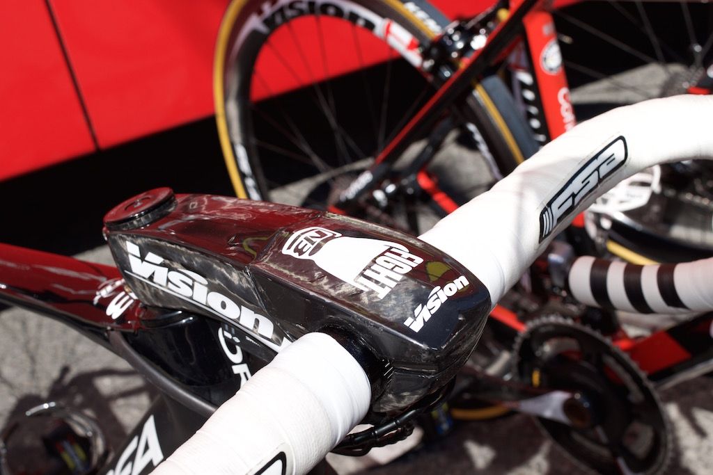 Bouhanni's Vision stem provides added motivation for a sprint finish