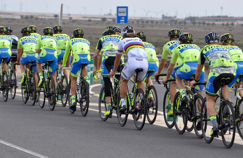 Peter Sagan's rainbow jersey stands out in the group ride