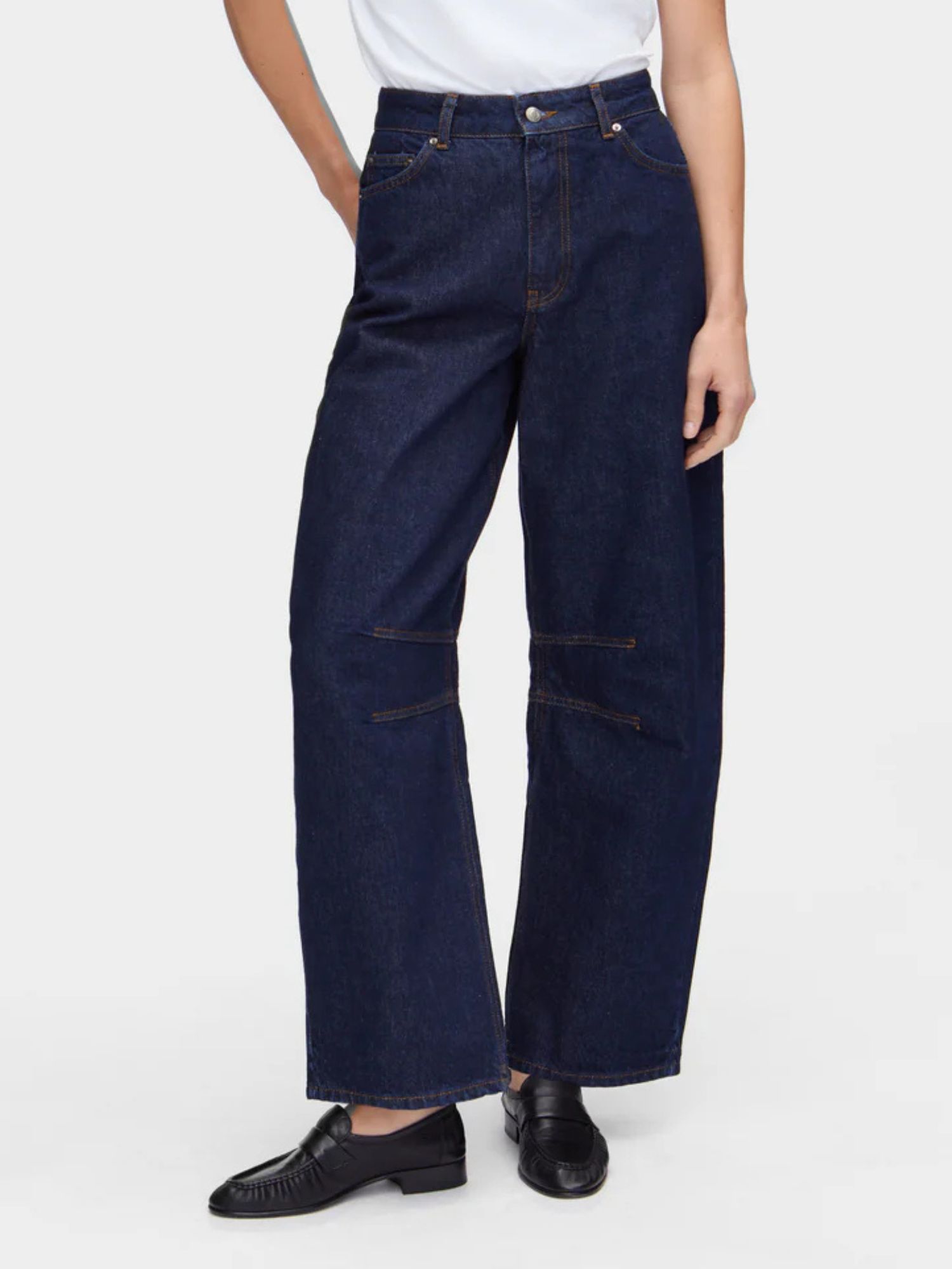 Aligne Mid Rise Rigid Barrel Leg Jeans