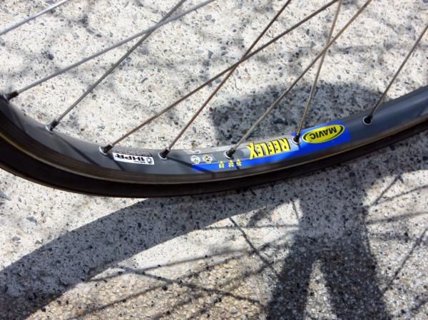 Tyler Farrar's (Garmin-Transitions) Felt F1 was fitted with Mavic Open Pro box-section rims.
