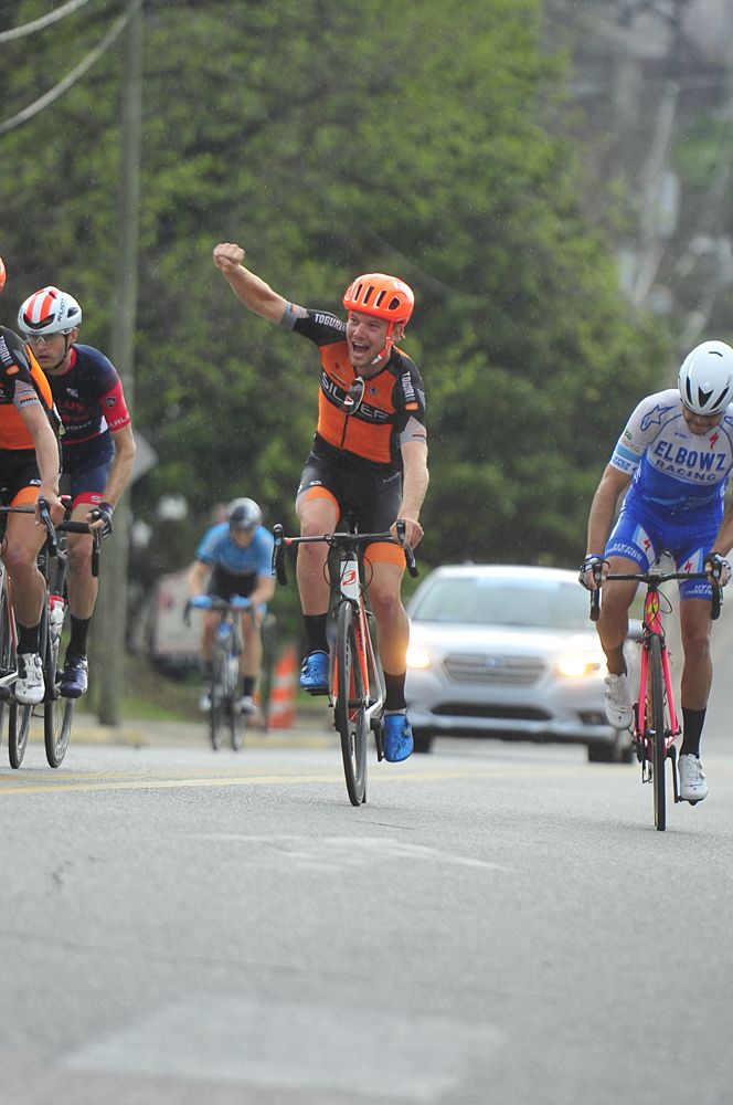 Alexander Cowan (Silber) wins the stage