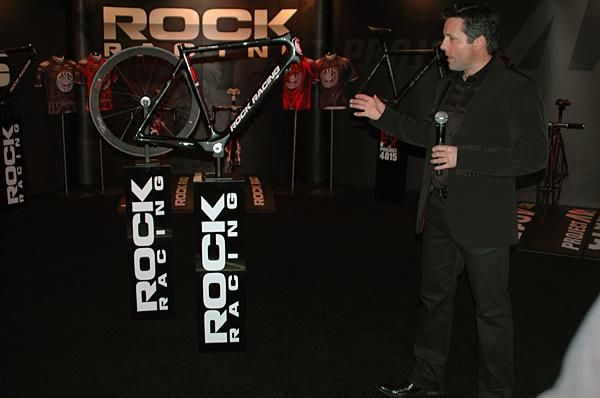 Shane Feldon explains the main features of the company's range of carbon road bikes.
