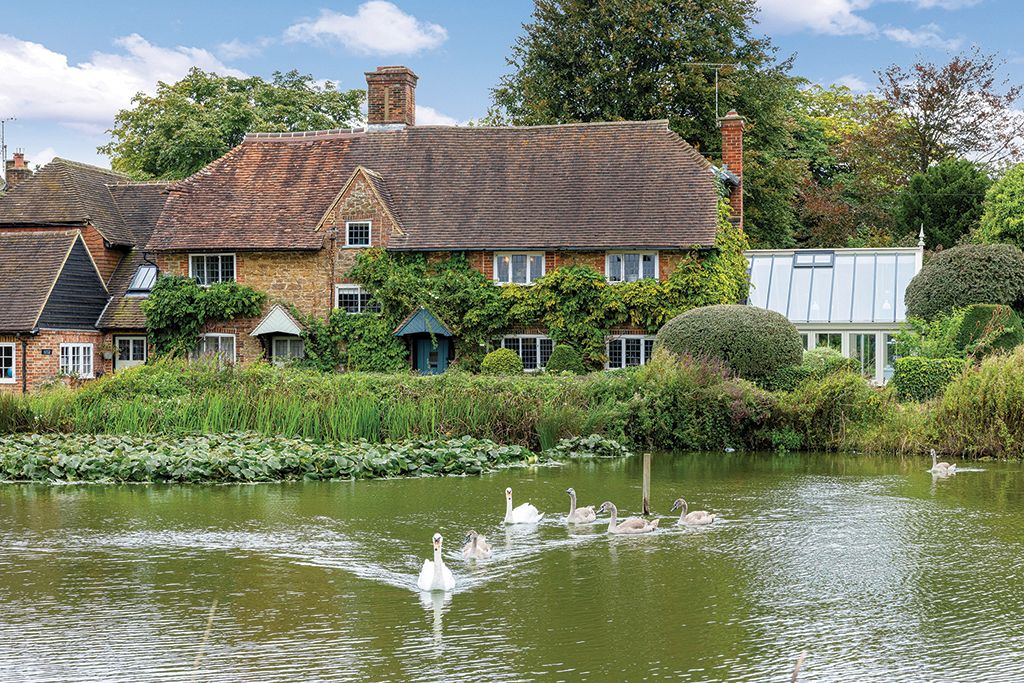 Elm Corner, The Green, Dunsfold, Godalming, Surrey