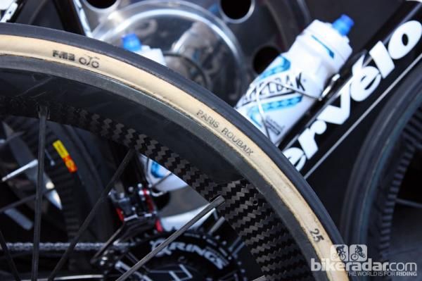 25mm-wide FMB Paris-Roubaix tubulars for the Garmin-Barracuda team bikes at Ronde van Vlaanderen.