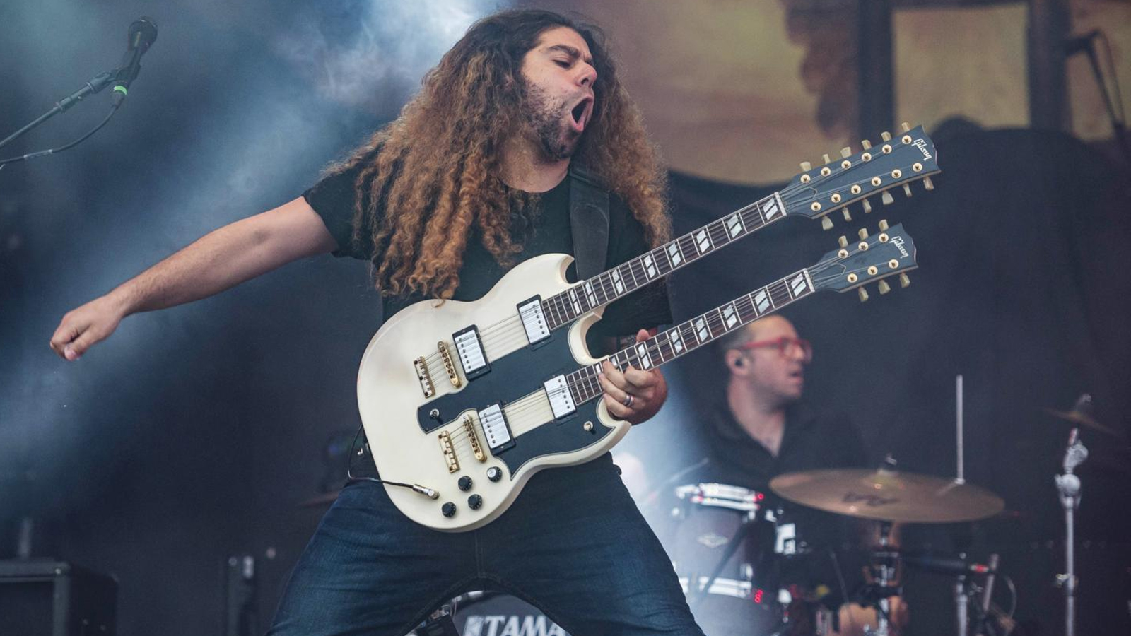 Claudio Sanchez playing live