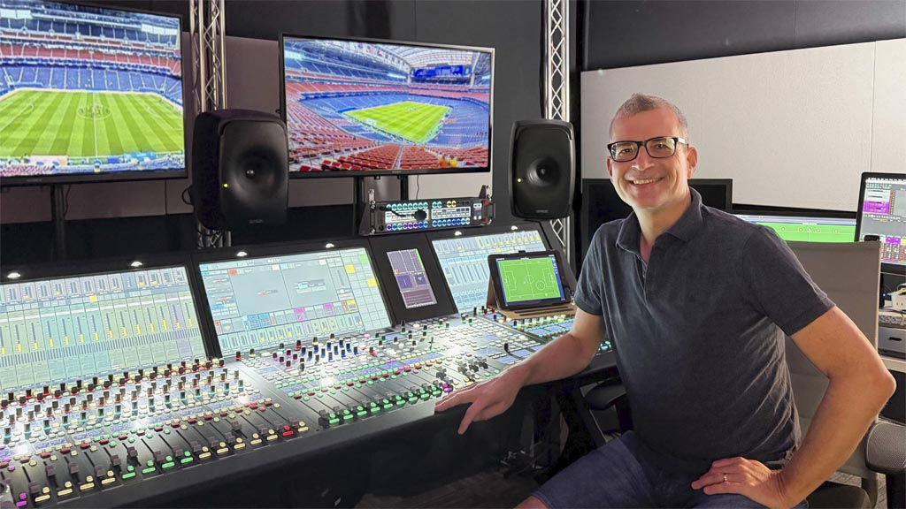 Felix Kr&uuml;ckles with Lawo mc2 console