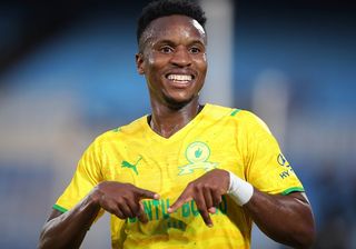 Sundowns begin title defence with tight win over AmaZulu