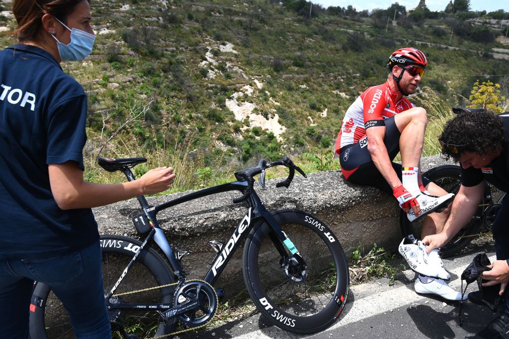 ETNA PIAZZALE RIFUGIO SAPIENZA ITALY MAY 10 Roger Kluge of Germany and Team Lotto Soudal involved in a crash during the 105th Giro dItalia 2022 Stage 4 a 172km stage from Avola to Etna Piazzale Rifugio Sapienza 1899m Giro WorldTour on May 10 2022 in Etna Piazzale Rifugio Sapienza Italy Photo by Tim de WaeleGetty Images