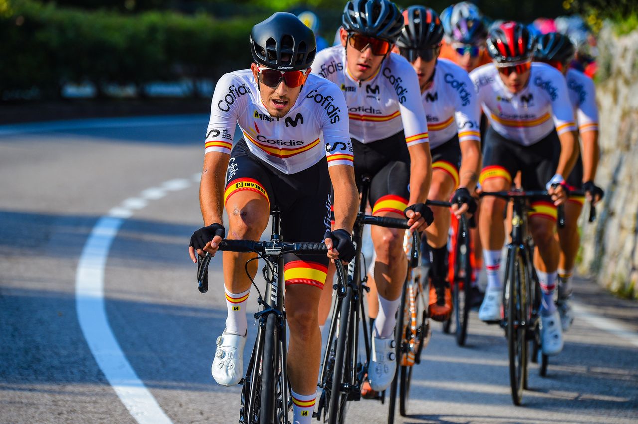The Spanish team leads the peloton in pursuit of the break