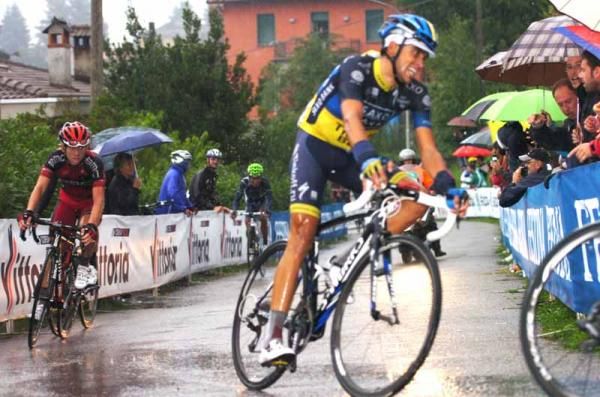 Alberto Contador (Saxo Bank) was without teammates in the final half of the race