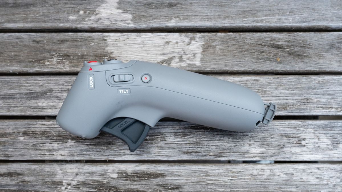 DJI Motion Controller_side view